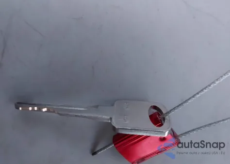 2000 Ford F-250 Lariat/Xl/Xlt z USA, uszkodzony, nr VIN 1FTNX21F0YEE10943